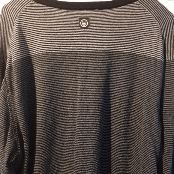 Duck And Cover XL Mens V Neck Button Fasten - Picture 8 of 9